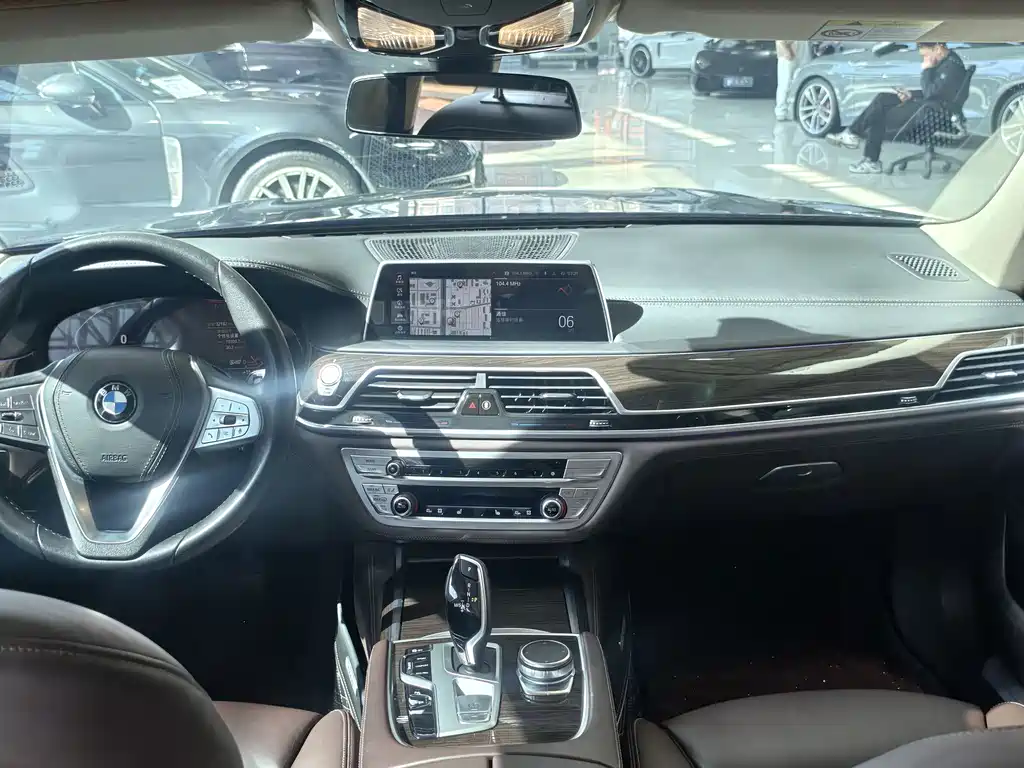 BMW 7 Series 7 2021 730Li Luxury