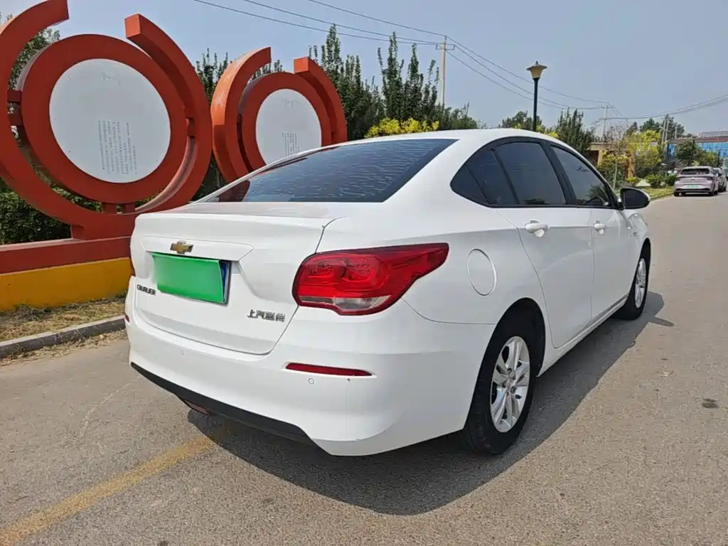 Chevrolet Cavalier — миниатюра 7