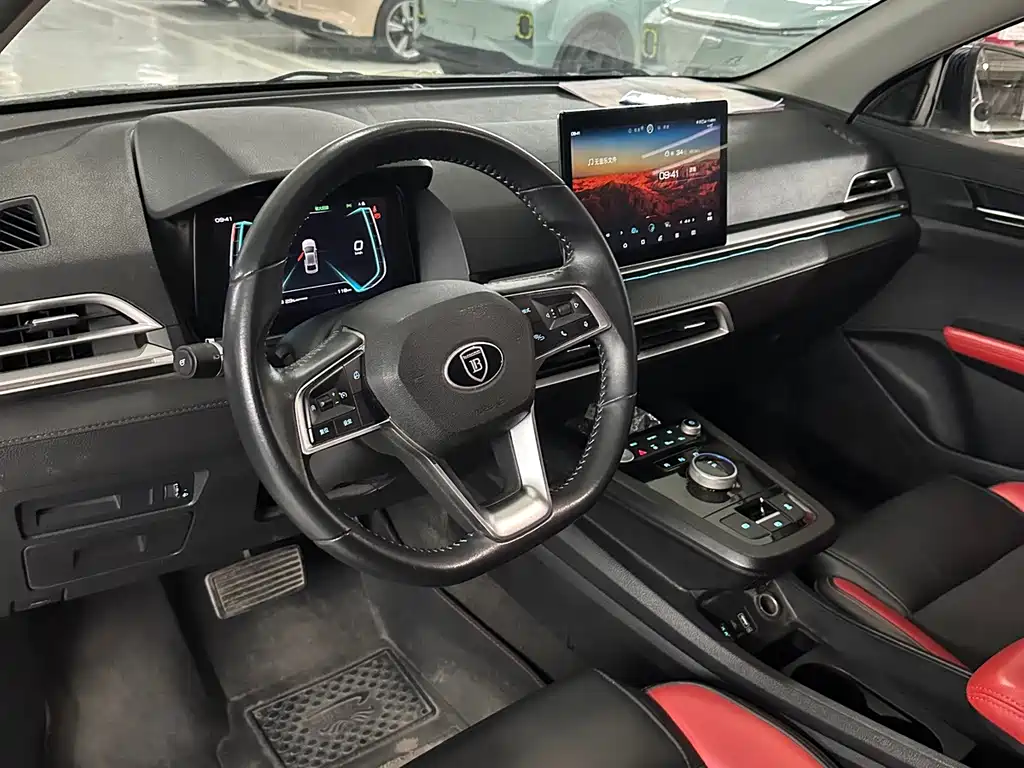 BYD e3 — миниатюра 10
