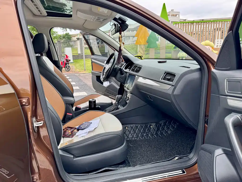 Volkswagen Cross Lavida — миниатюра 7