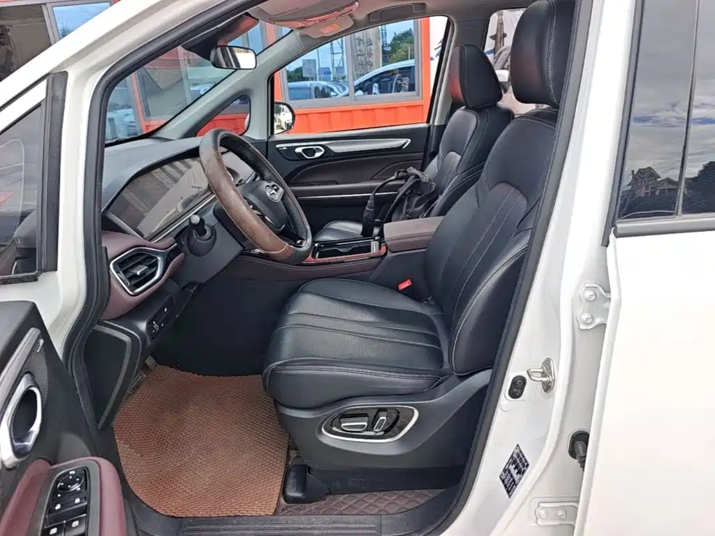 GAC Motor Trumpchi M6 — миниатюра 15