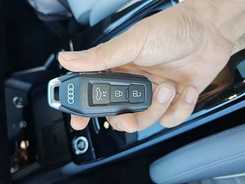 Audi AudiQ6L e-tron — миниатюра 9