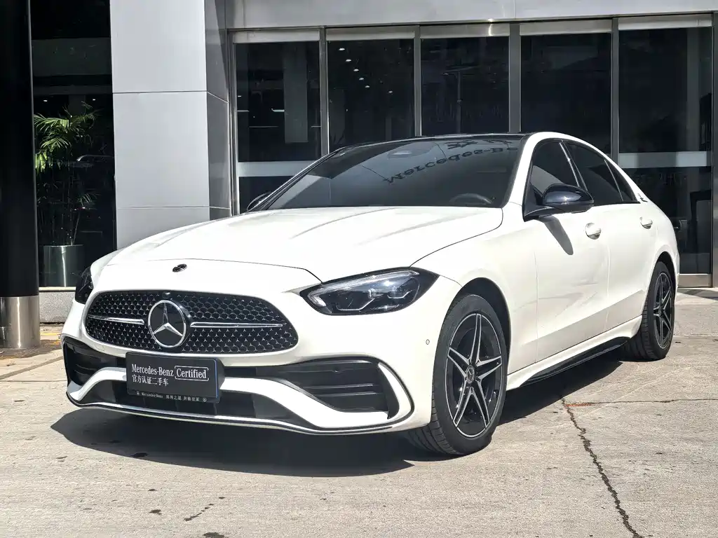Mercedes-Benz C-Class 2024