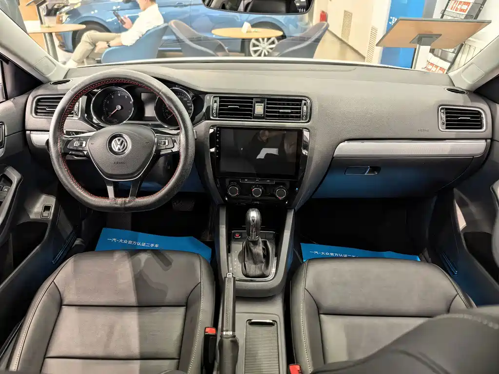 Volkswagen Sagitar — миниатюра 7