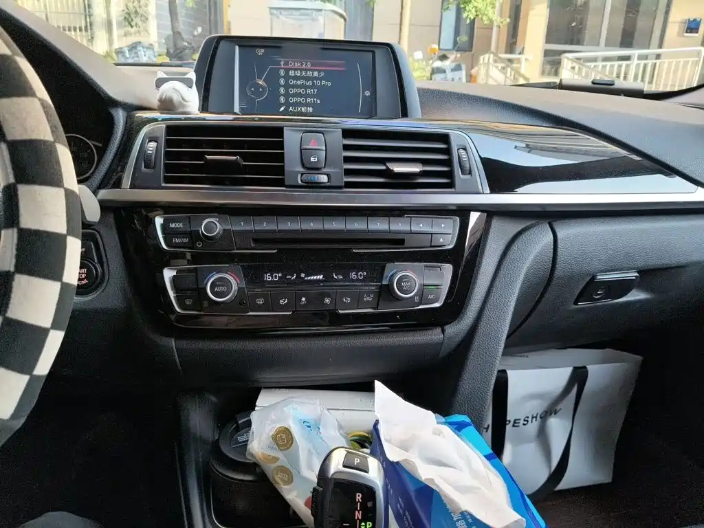 BMW 3 Series — миниатюра 6