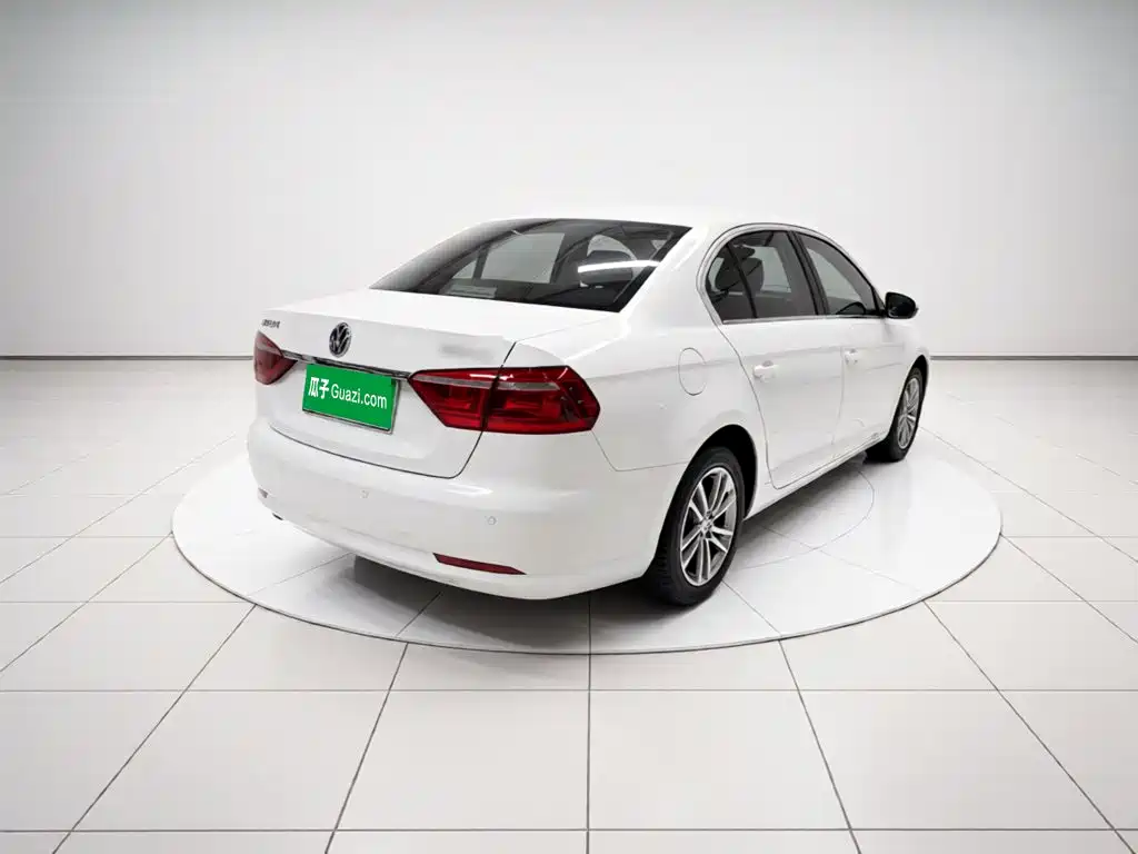 Volkswagen Lavida — миниатюра 4