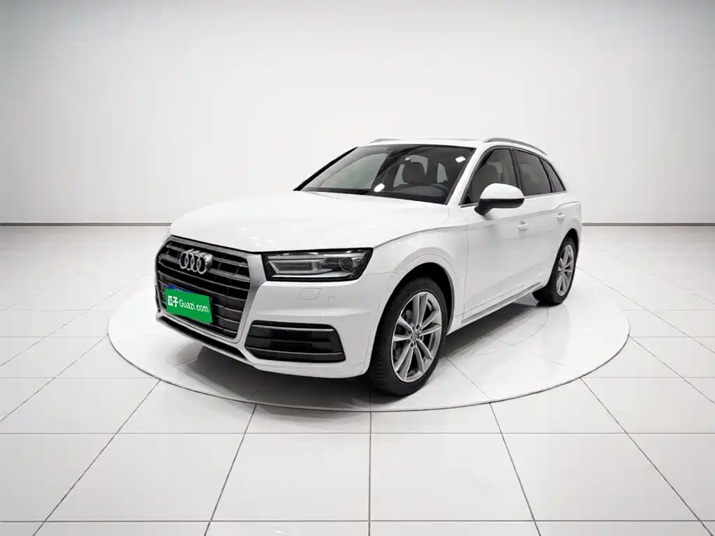 Audi Q5L — миниатюра 2