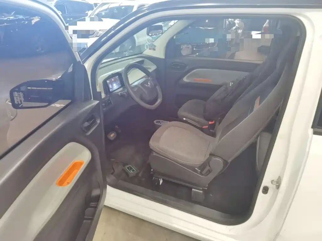 Wuling MINIEV — миниатюра 16