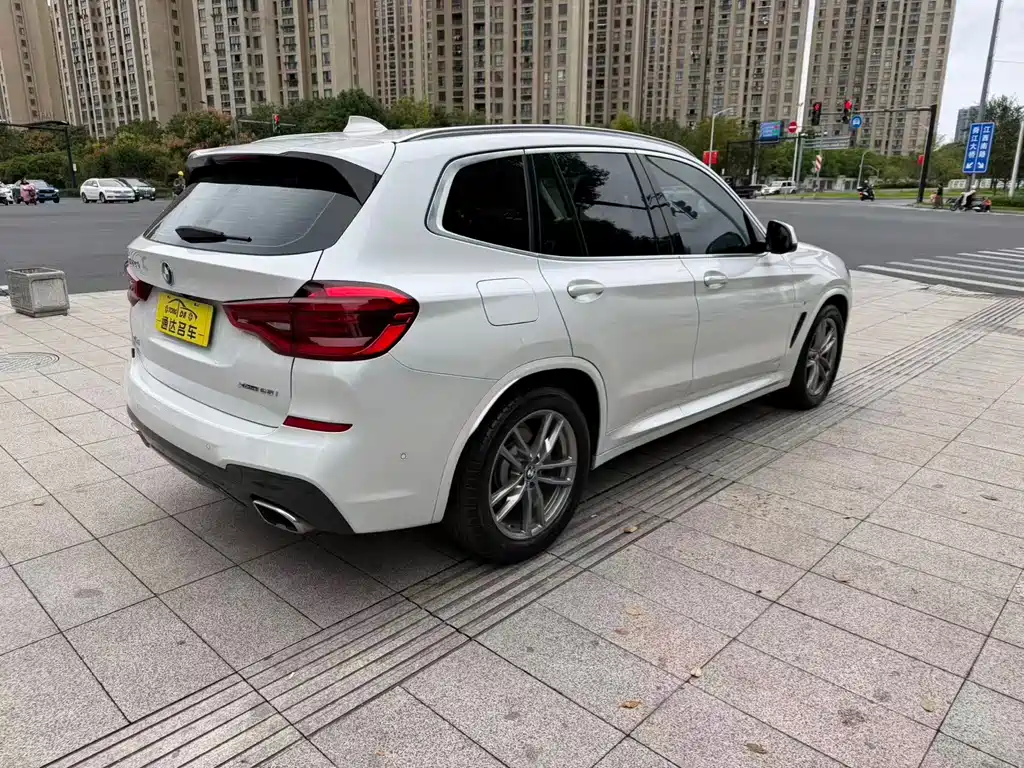 BMW X3 — миниатюра 8