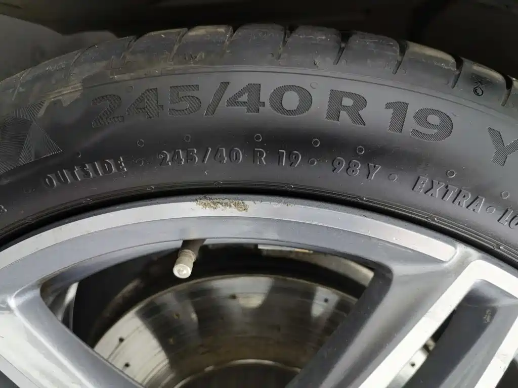 Mercedes-Benz E-Class (Import) — миниатюра 24