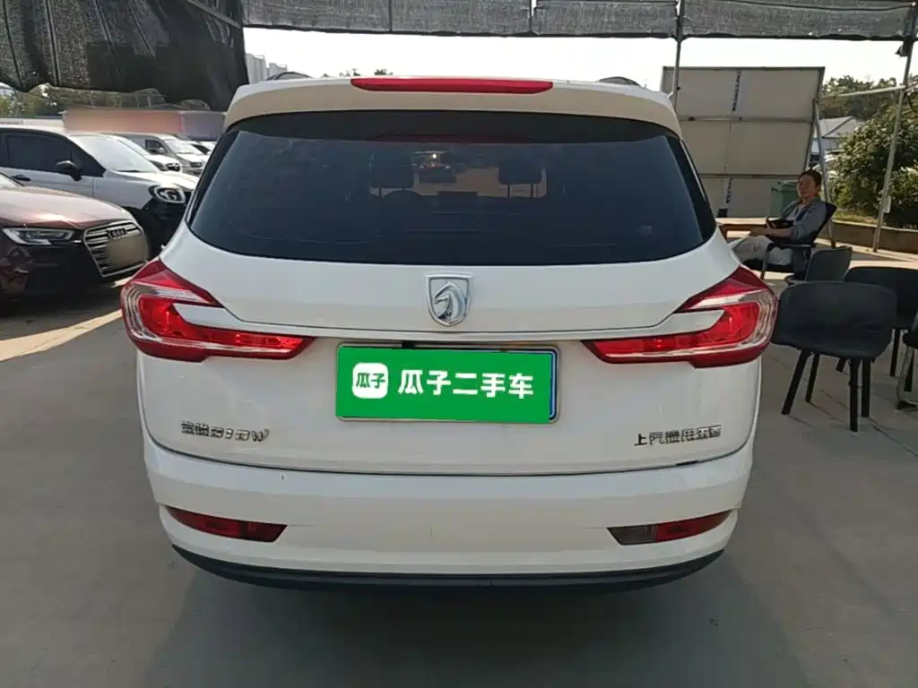 Baojun 310W — миниатюра 6