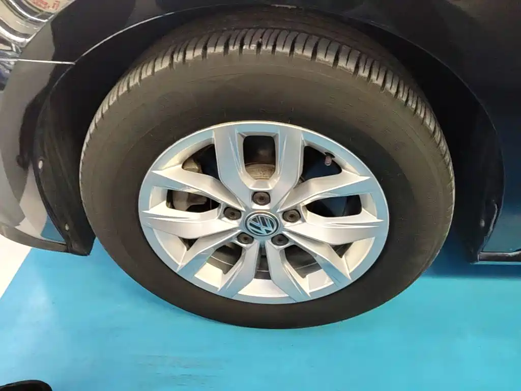 Volkswagen Passat — миниатюра 23