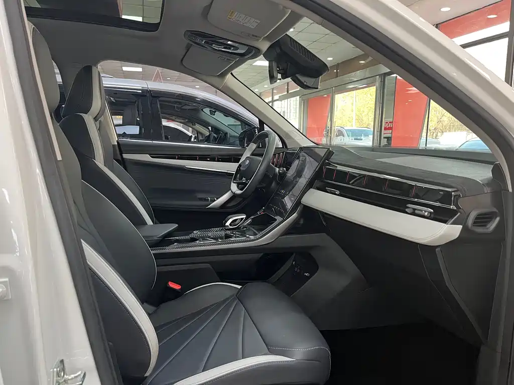 GEELY AUTOMOBILE BOYUE L