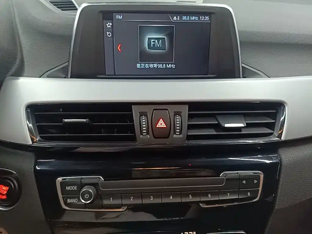 BMW X1 — миниатюра 13