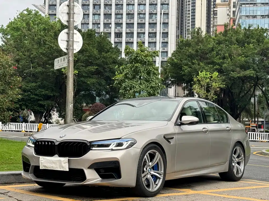 BMW M5 2016