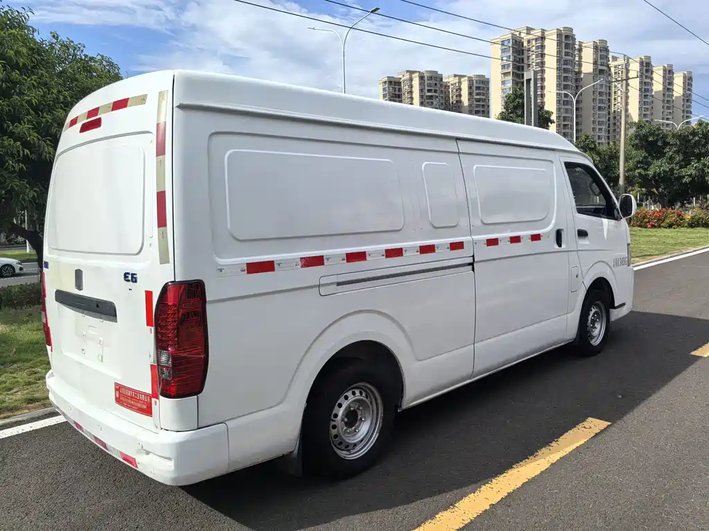 Yuan Cheng Yuan Cheng Xingxiang E6 — миниатюра 4