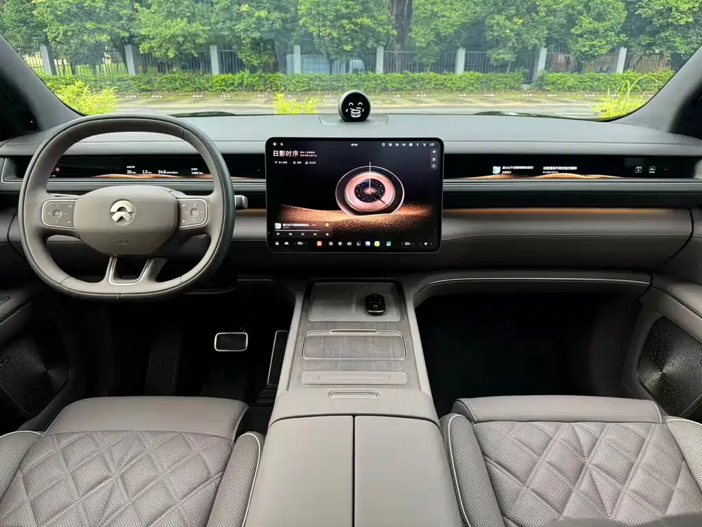 NIO ES8 — миниатюра 12