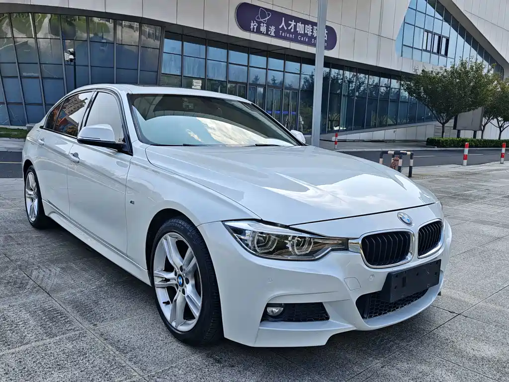 BMW 3 Series — миниатюра 7