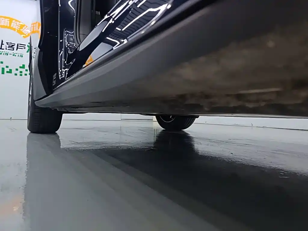 Volkswagen ID.4 Crozz — миниатюра 21