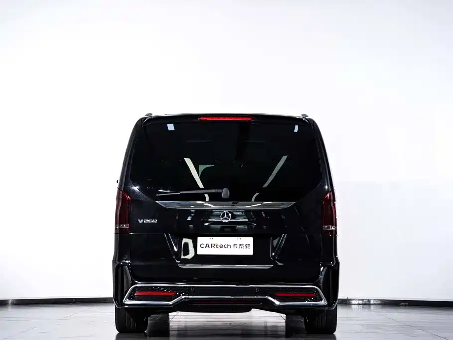Mercedes-Benz V-Class — миниатюра 7
