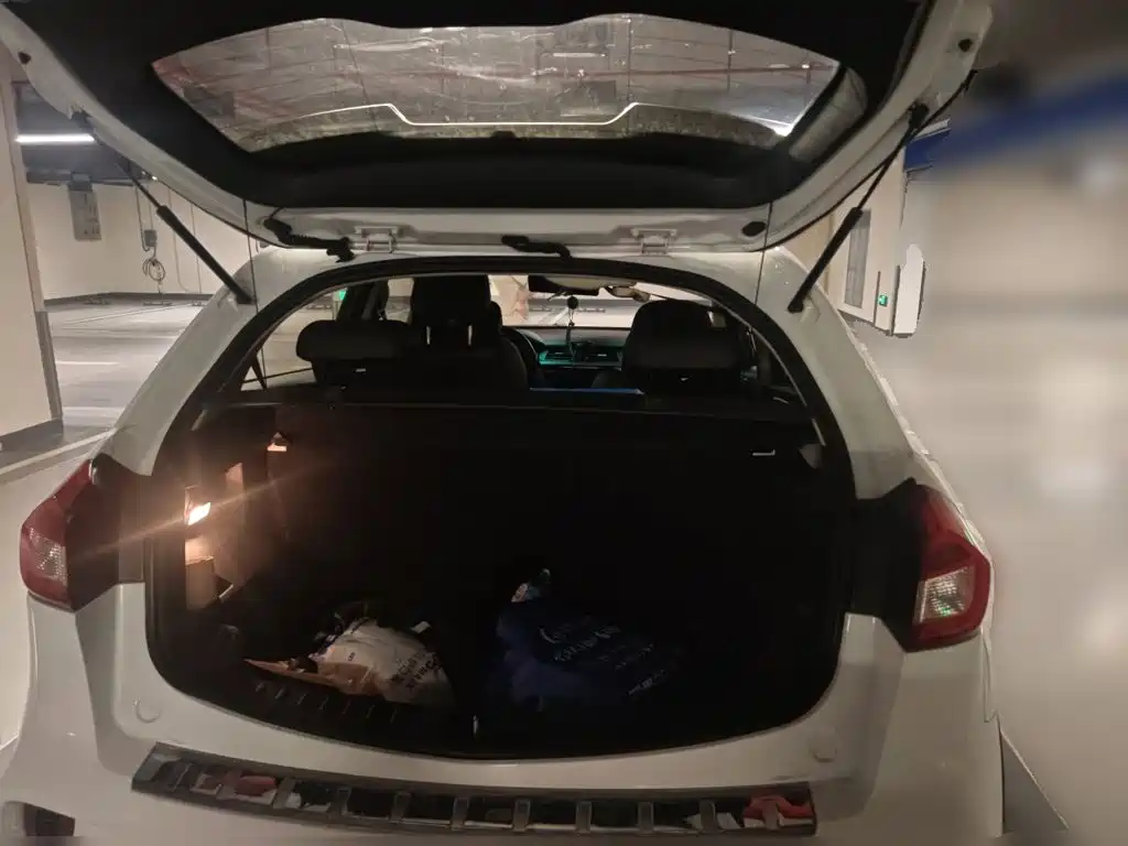 Geely Vision X3 — миниатюра 10