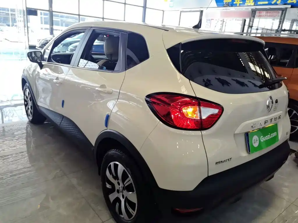 Renault Captur — миниатюра 5