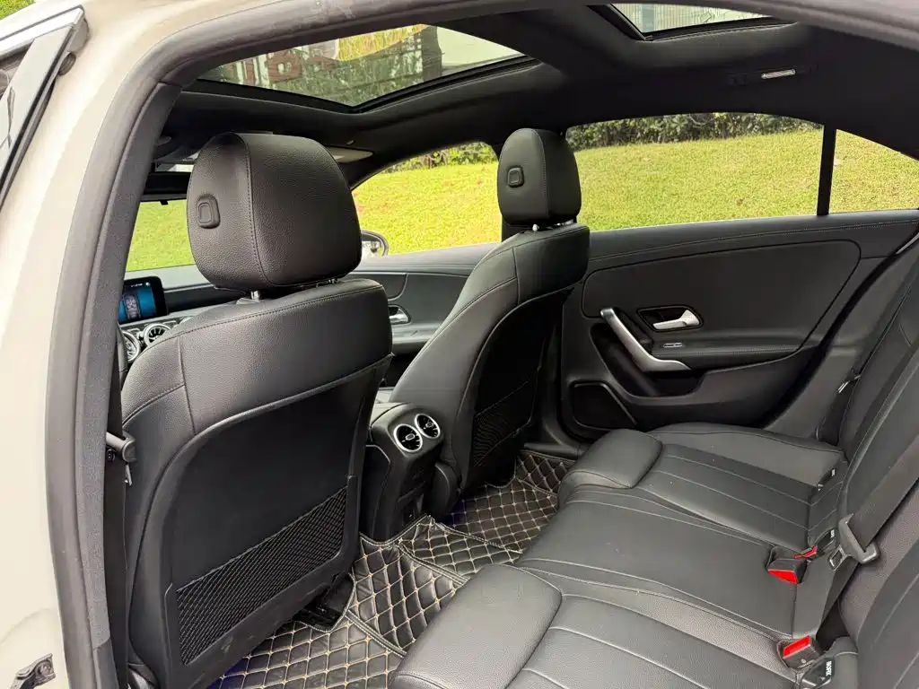 Mercedes-Benz A-Class — миниатюра 11