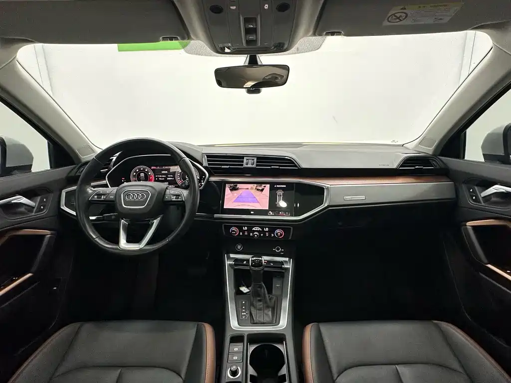 Audi Q3 — миниатюра 12