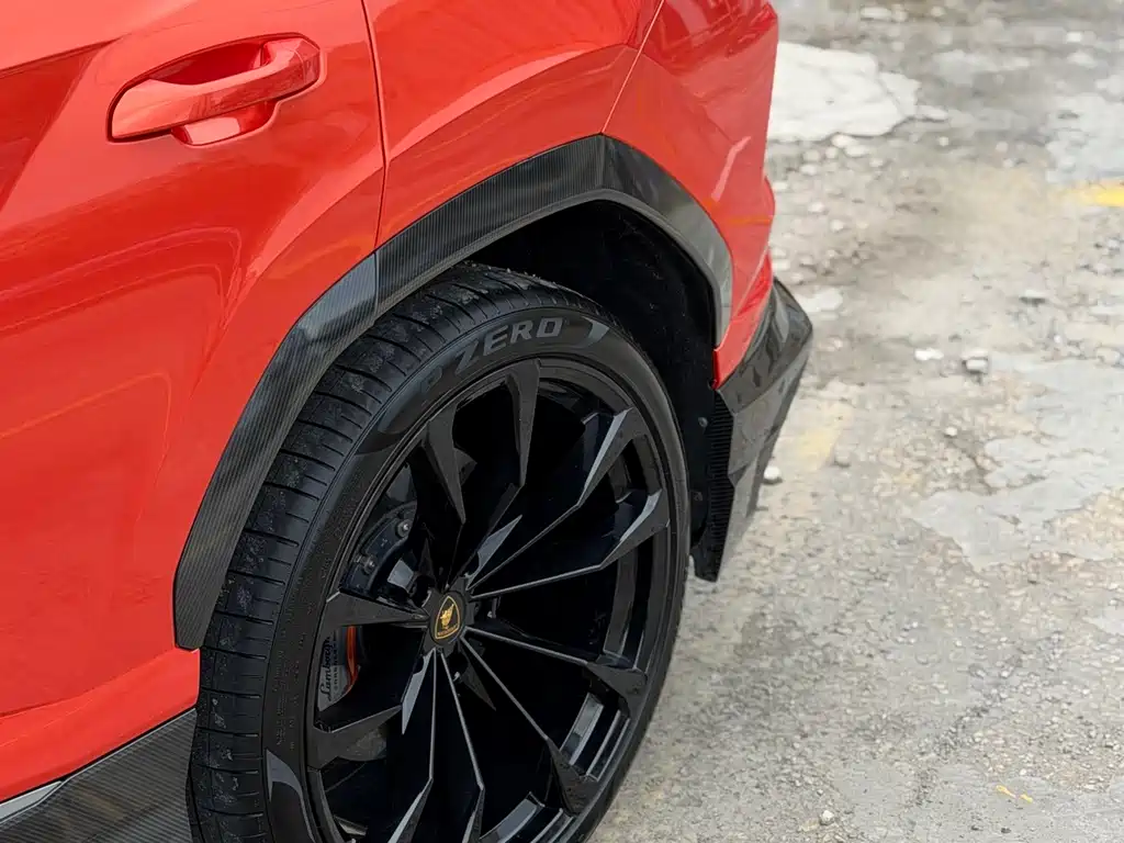Lamborghini Urus — миниатюра 5