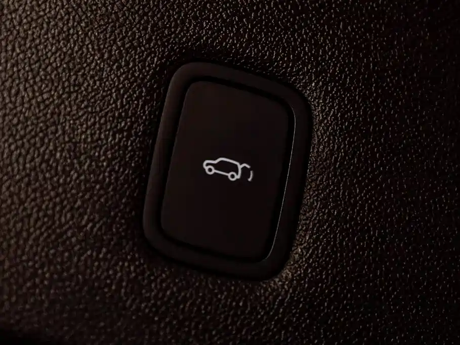 AITO ASK THE WORLD M9