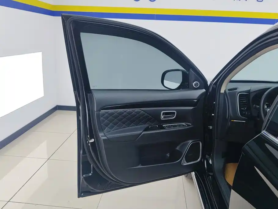 Mitsubishi Outlander — миниатюра 7
