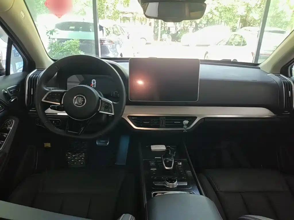BYD Tang New Energy — миниатюра 10