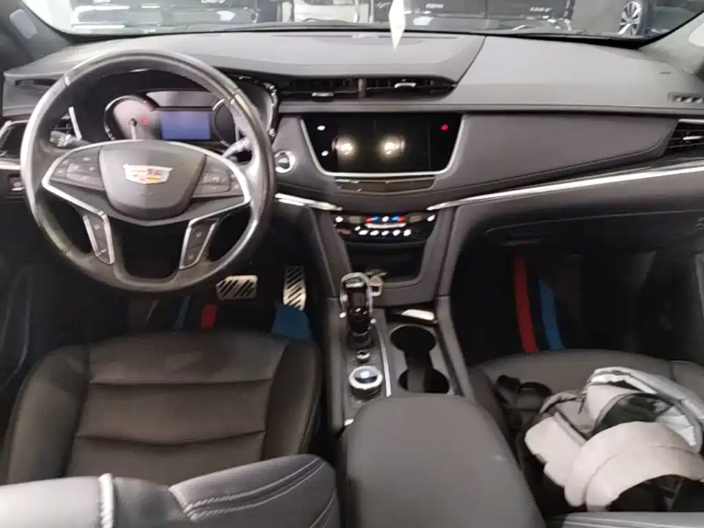Cadillac XT5 — миниатюра 10
