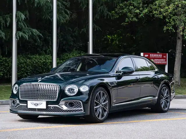 Bentley Flying Spur Hybrid
