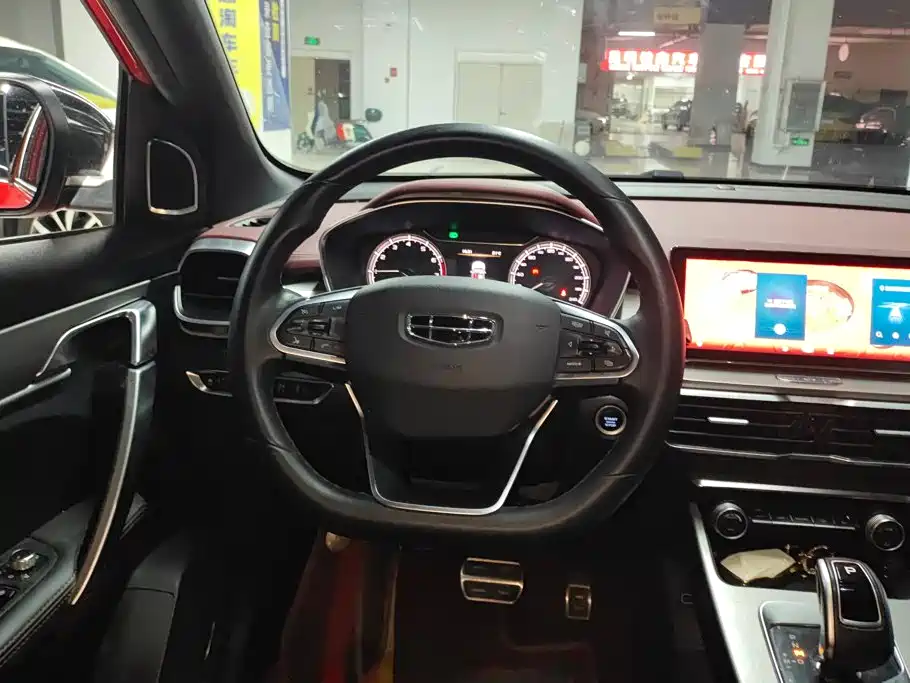 Geely Binyue — миниатюра 15