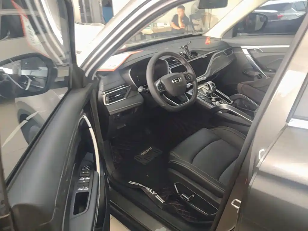Geely Boyue — миниатюра 16