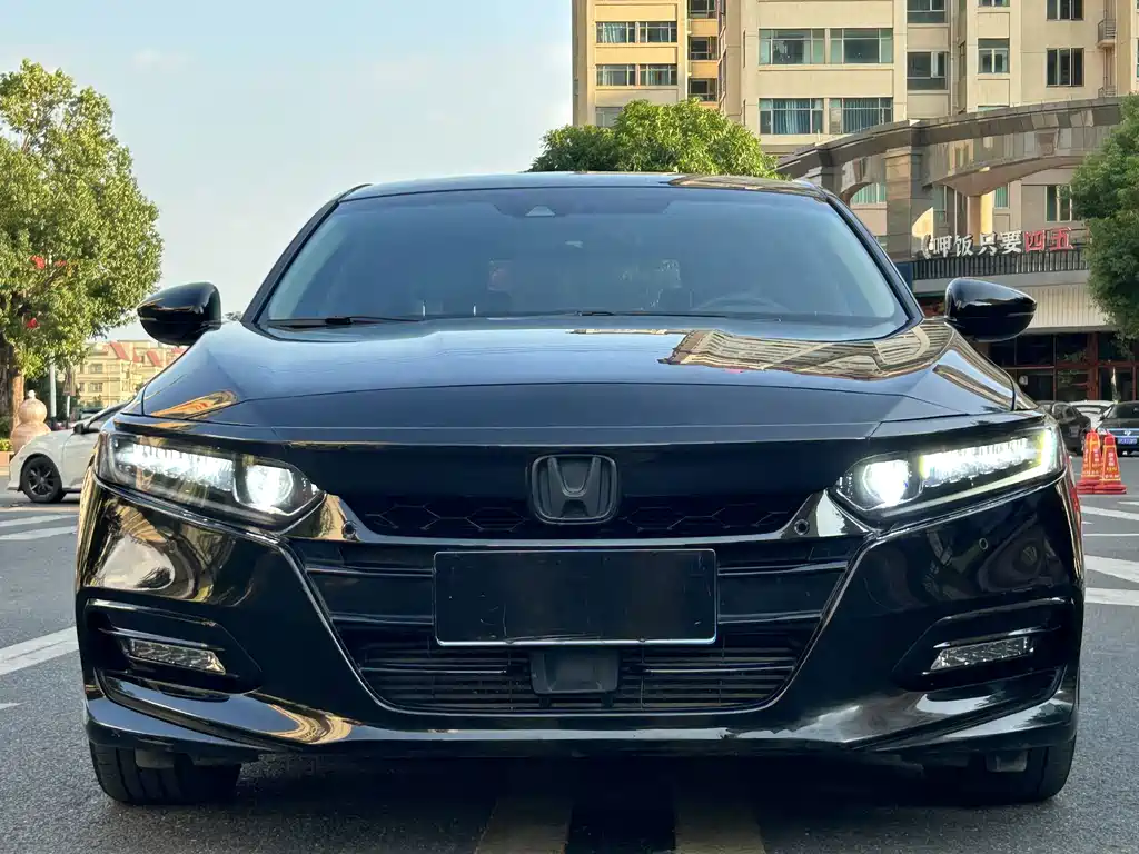 Honda Accord — миниатюра 2