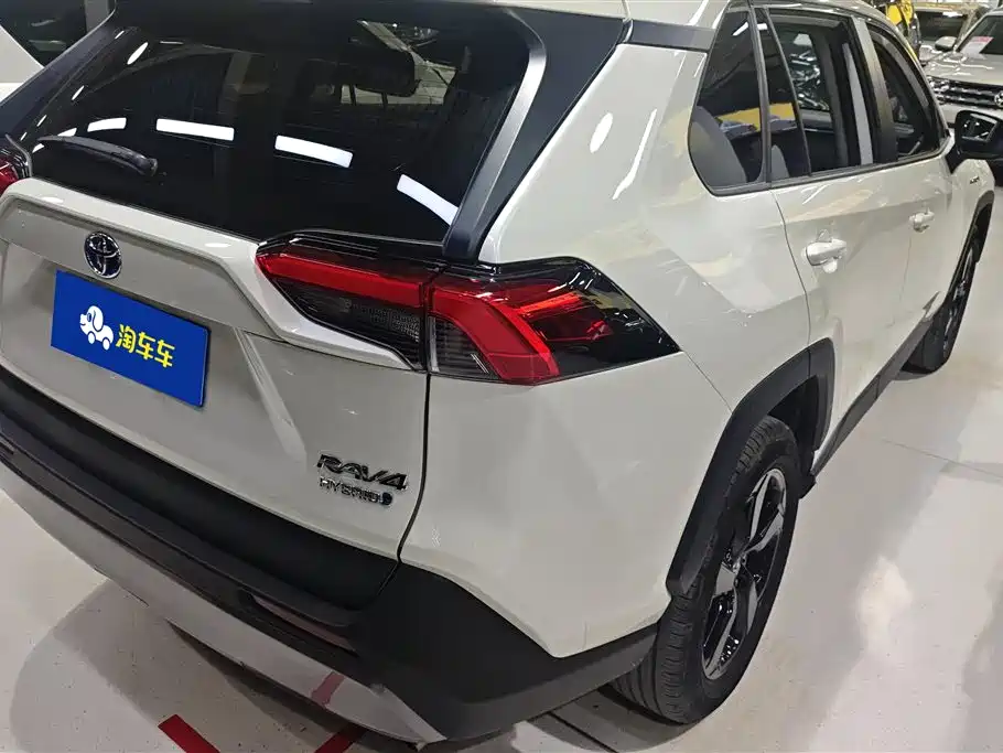 TOYOTA RAV4 RONGFANG