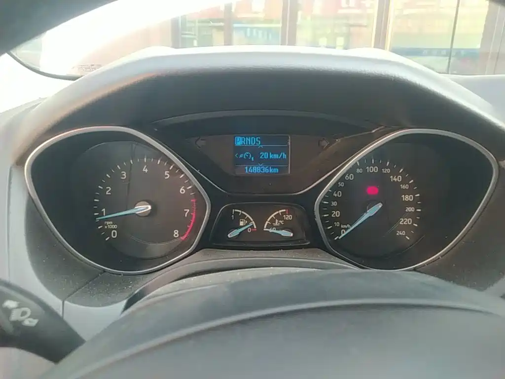 Ford Focus — миниатюра 12