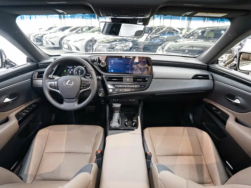 Lexus ES — миниатюра 13