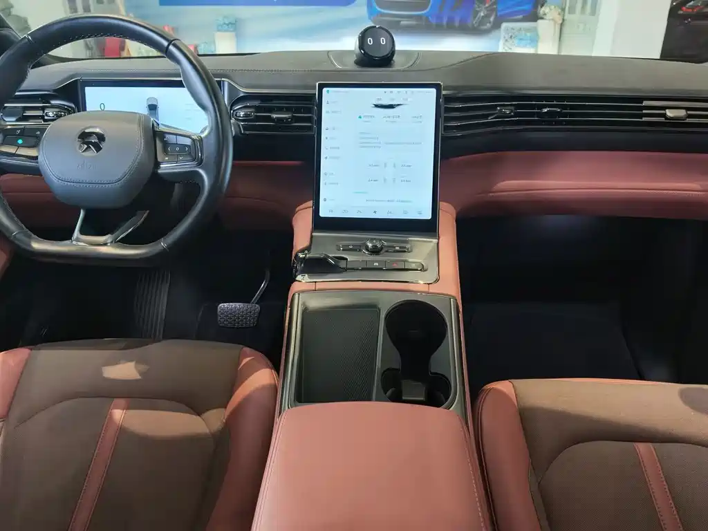 Tesla Model 3 — миниатюра 4