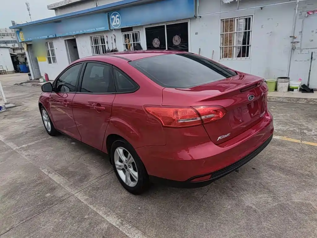 Ford Focus — миниатюра 5