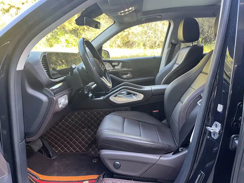 Mercedes-Benz GLE (Import) — миниатюра 7