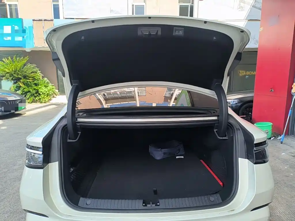 BYD Seal 07 DM-i — миниатюра 19