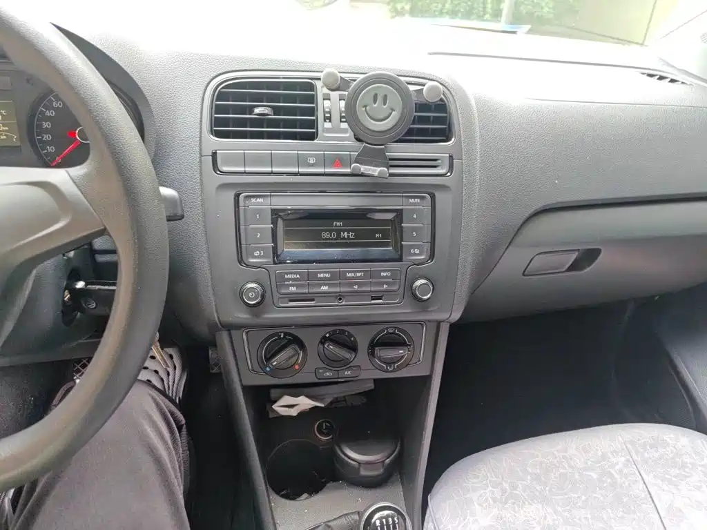 Volkswagen Polo — миниатюра 6