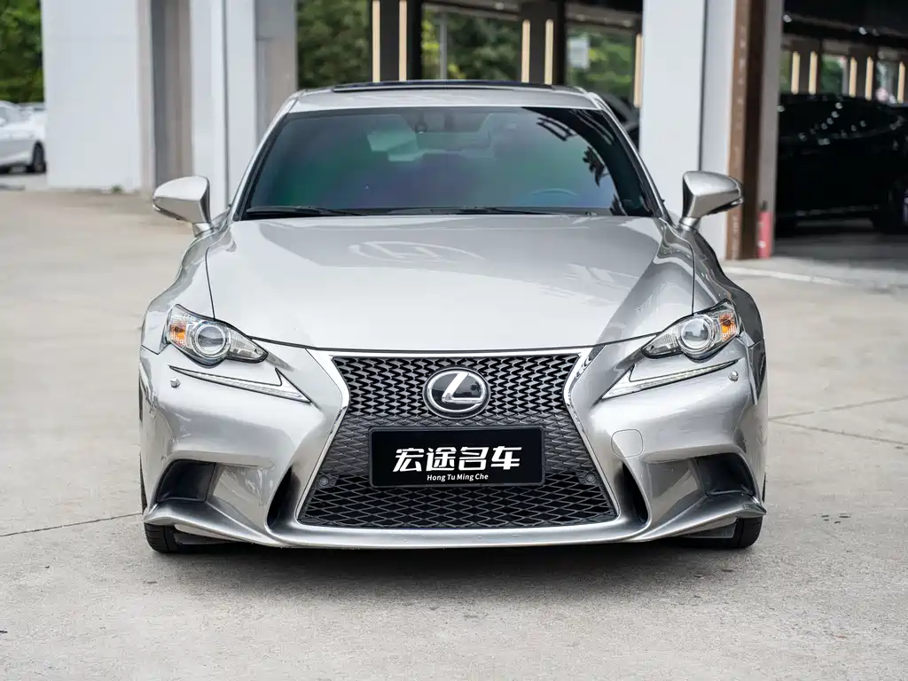 Lexus IS 2015 200t F SPORT