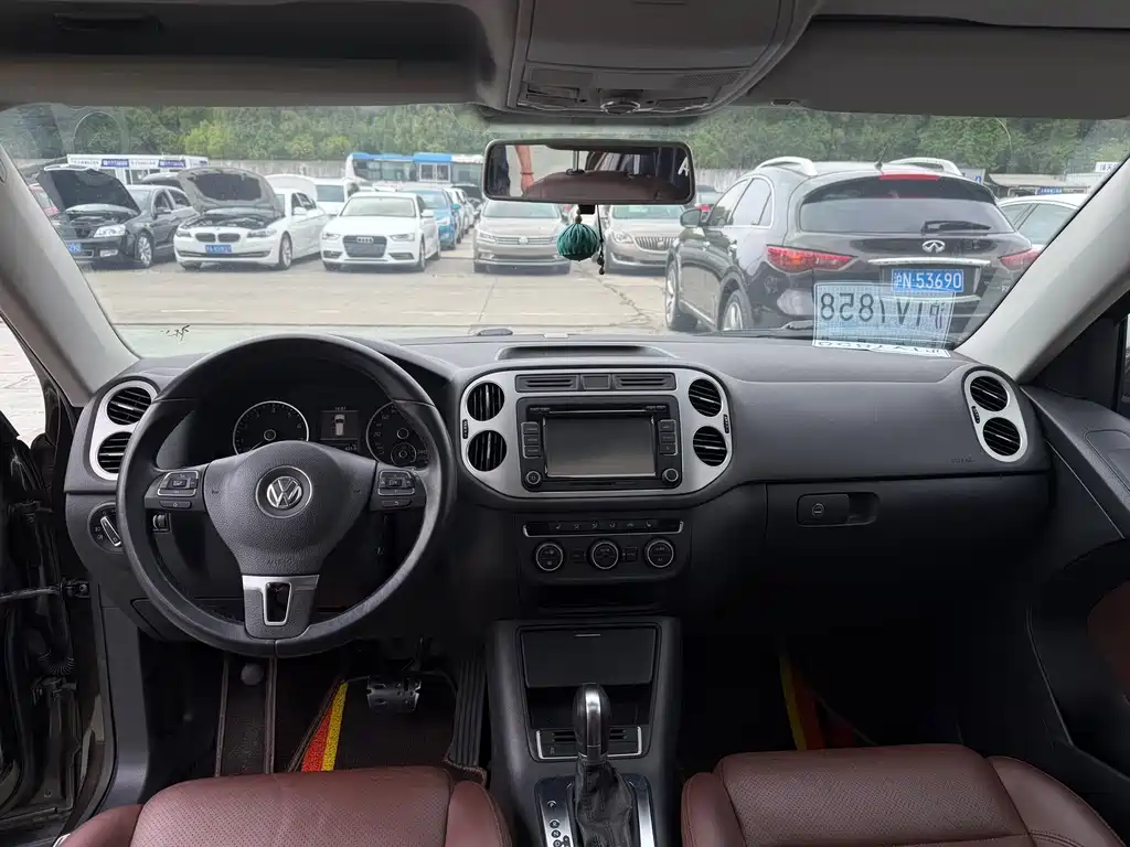 Volkswagen Tiguan — миниатюра 11