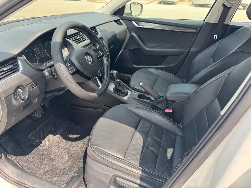 Skoda Octavia — миниатюра 8