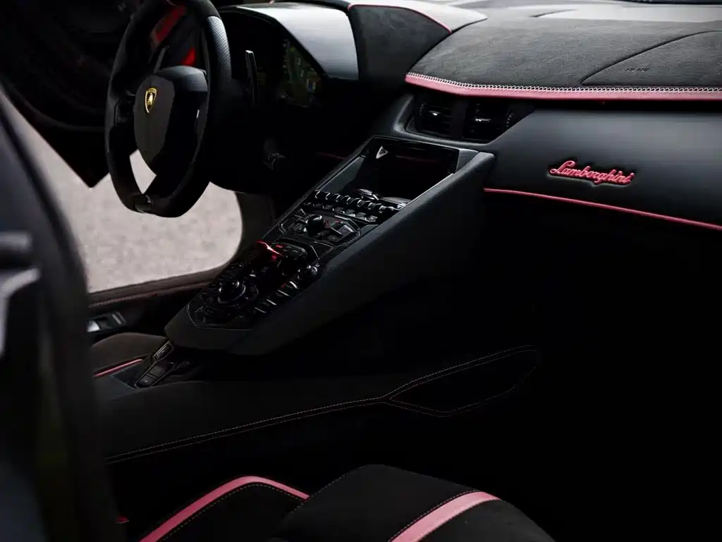 Lamborghini Aventador — миниатюра 9