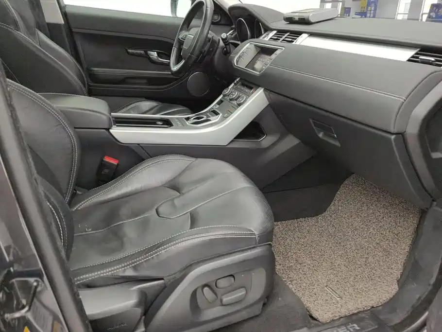 Land Rover Evoque (Import) — миниатюра 8
